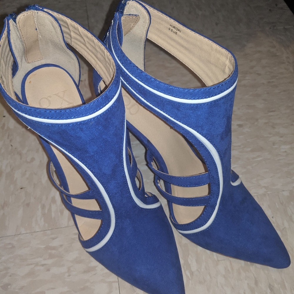 Gwen Stephanie heels